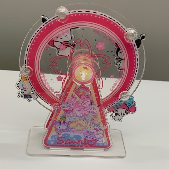 Sanrio Characters Ferris Wheel Display - Picture 2 of 4
